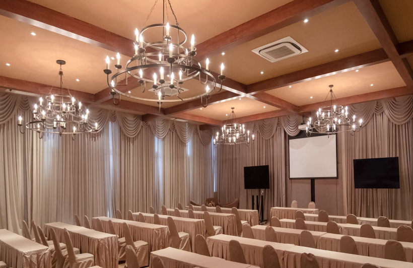 clubhouse_meeting_room